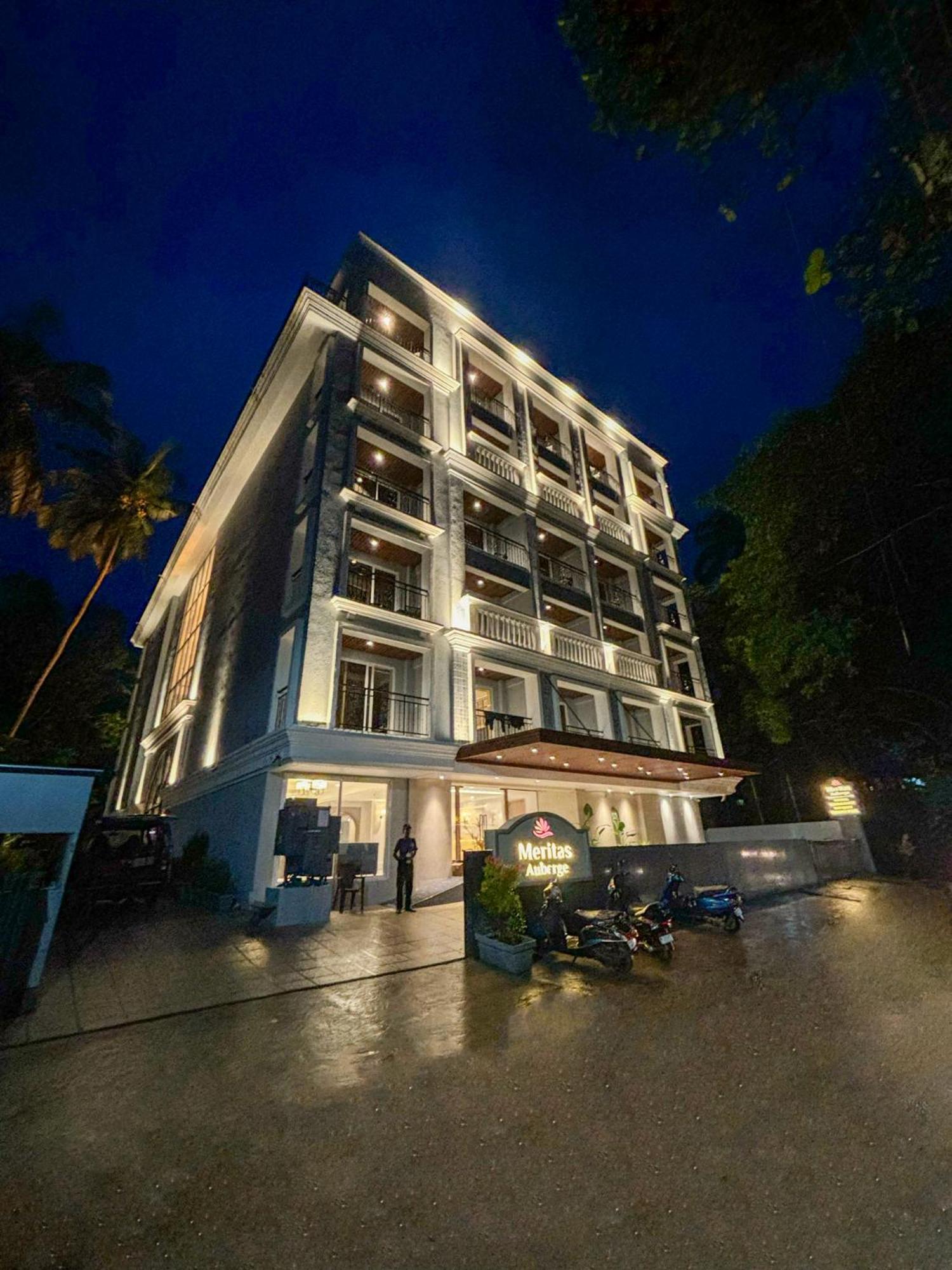 Meritas Auberge Calangute Goa Екстериор снимка