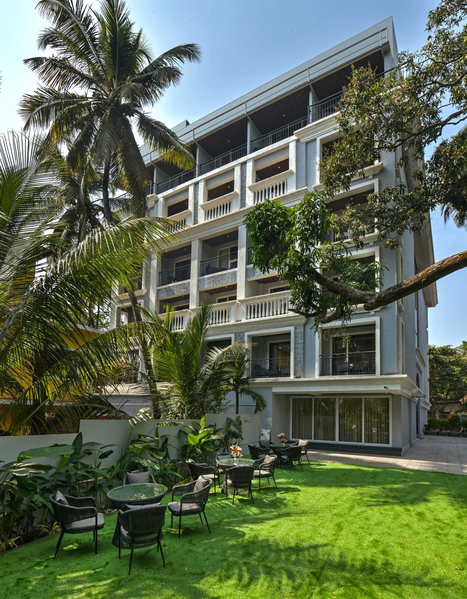 Meritas Auberge Calangute Goa Екстериор снимка
